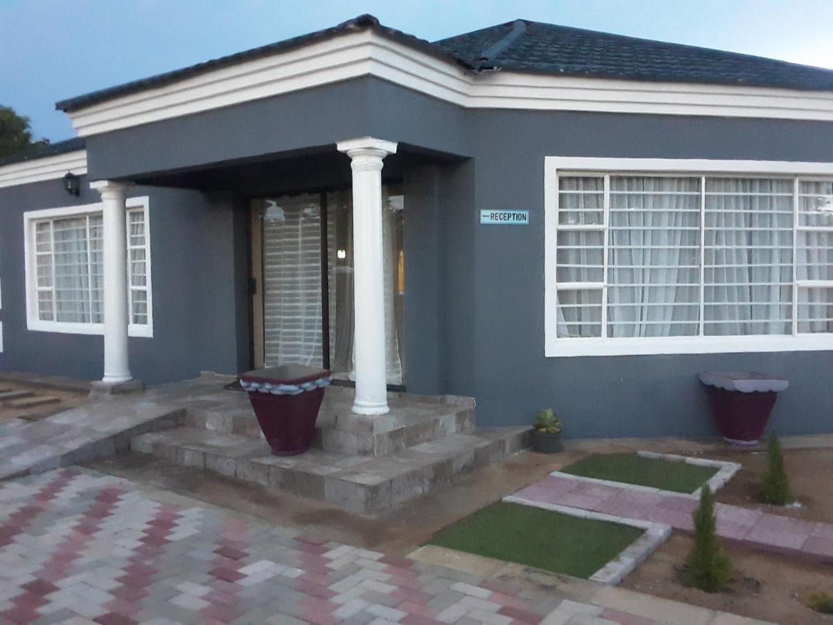 Ramatie Guest Palace Kasane Exterior foto